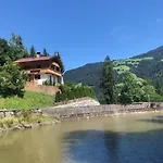 Schoenbacher Hof * هوبفغراتن إم بريكسنتال