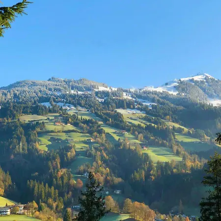 Schoenbacher Hof 펜션 *